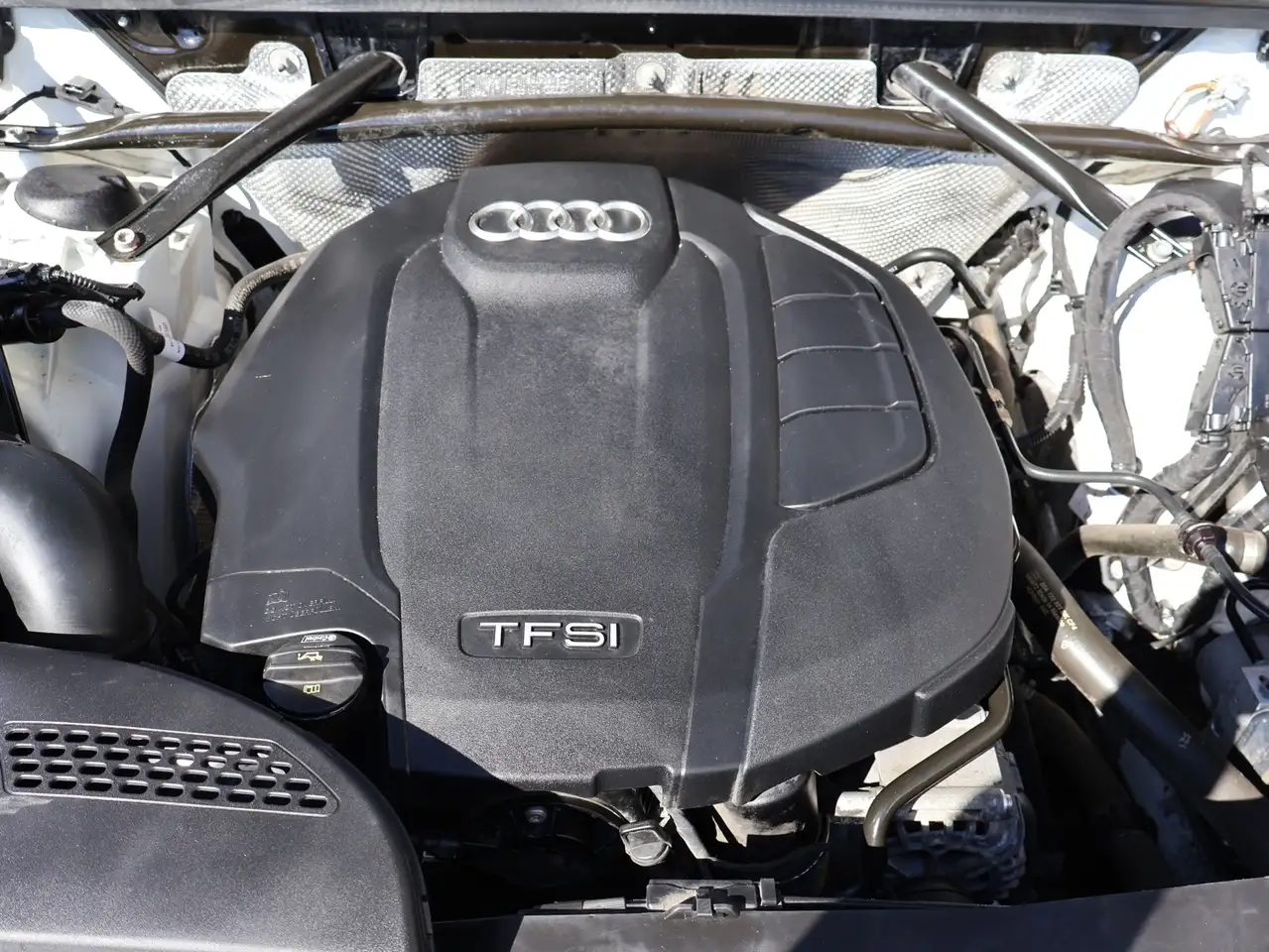Audi Q5 снимка Audi Q5