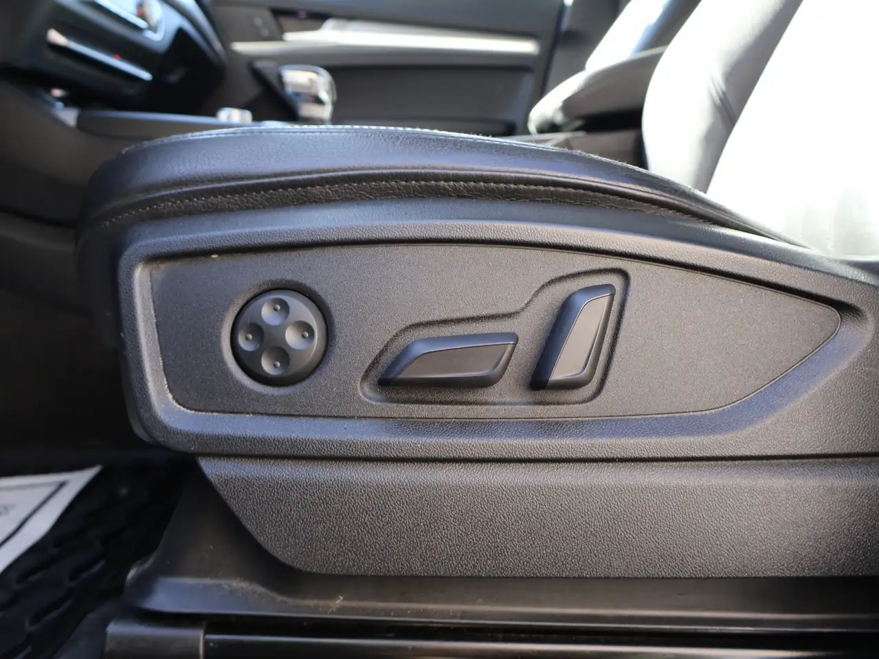 Audi Q5 снимка Audi Q5
