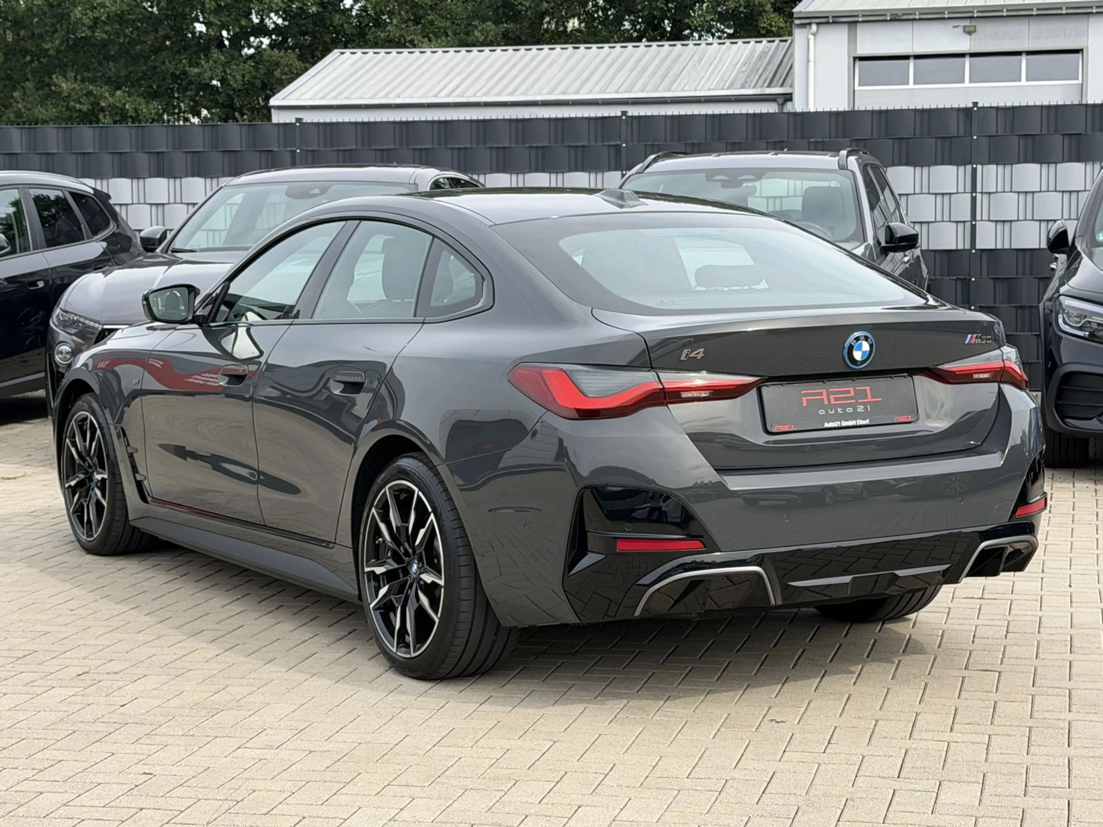 BMW i4 M50 xDrive 360°|H&K|HUD|Schiebedach|Parken+ — photo 7