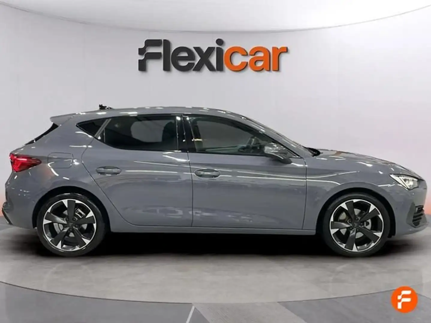 CUPRA Leon 1.5 eTSI 110kW Launch Edition DSG Gris - 2