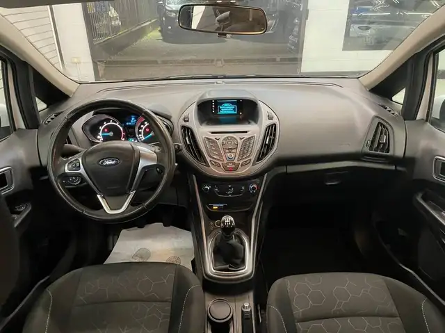 Ford B-Max view 11