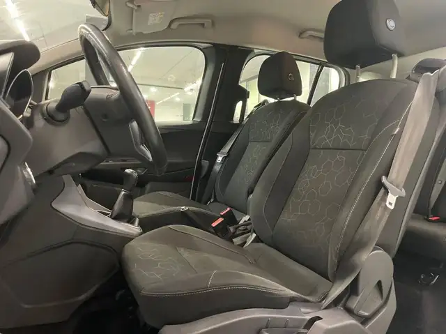Ford B-Max view 8