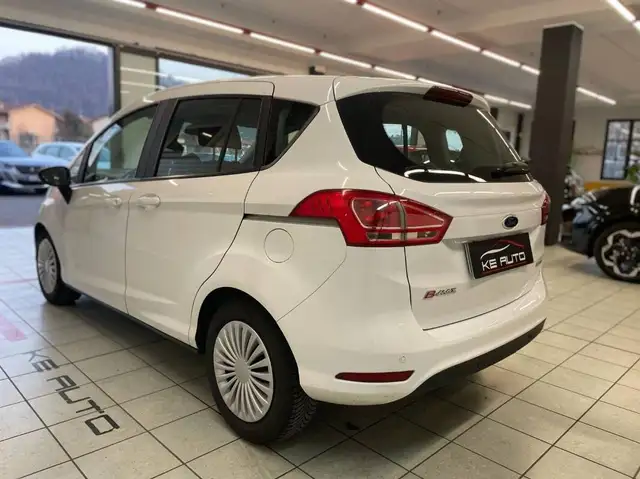 Ford B-Max view 4