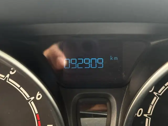 Ford B-Max view 14