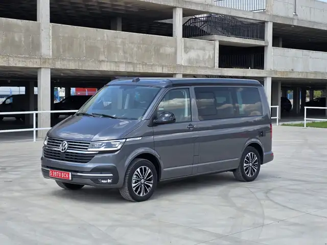 Volkswagen T5 California 2.0TDI BMT Beach Tour DSG 110kW