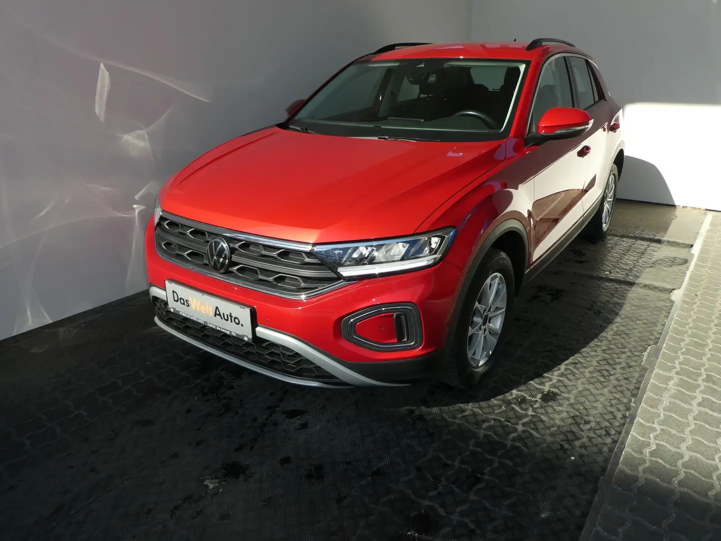 Volkswagen T-Roc Life TSI Rot - 1