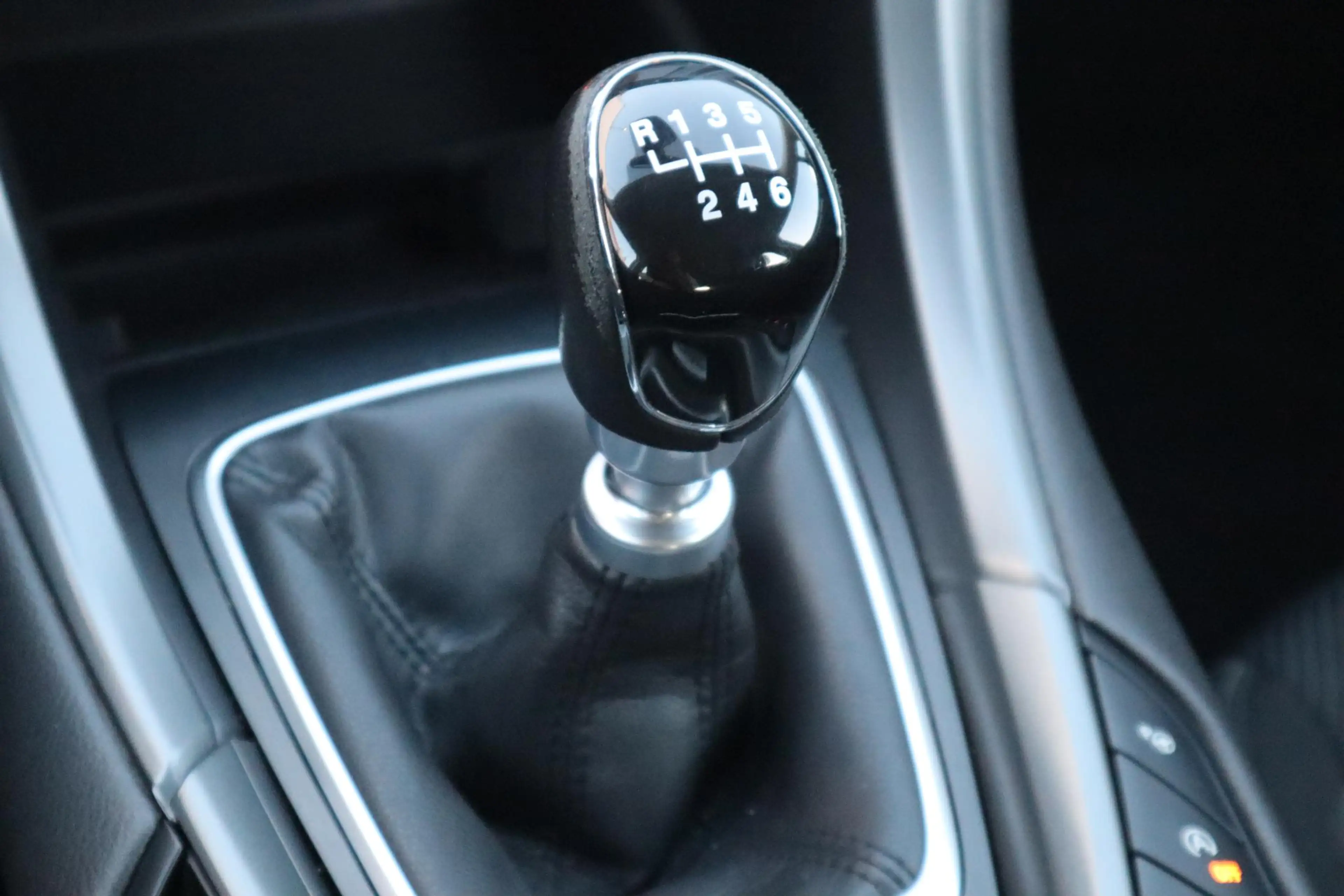 Ford Mondeo Wagon 1.5 TITANIUM LEASE EDITION TREKHAAK|PARKASSI — photo 42
