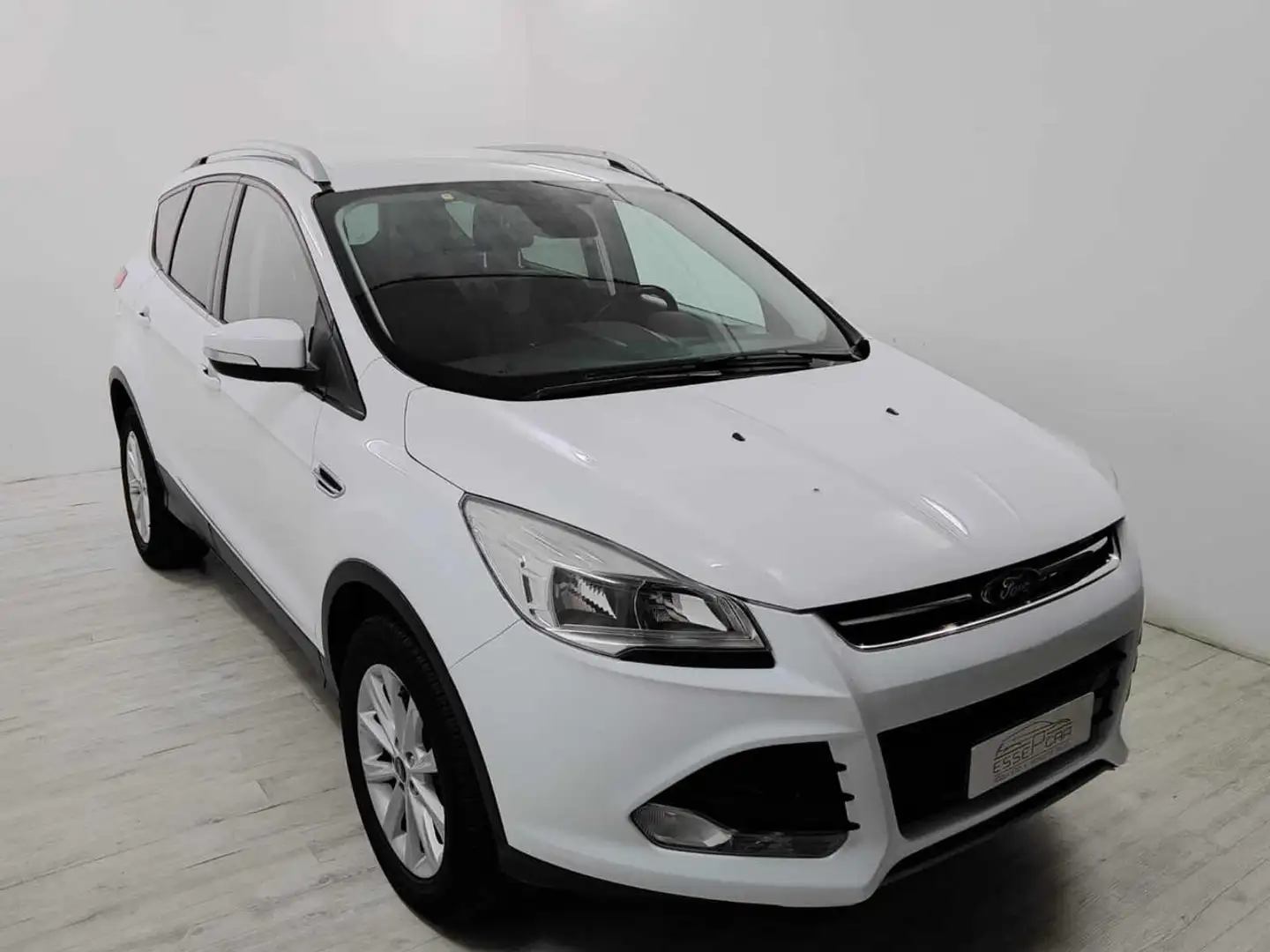 Ford Kuga 2.0 TDCI 150 CV S&S 4WD Titanium Bianco - 2