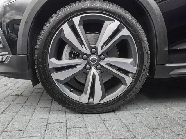 Volvo V60 Cross Country view 6