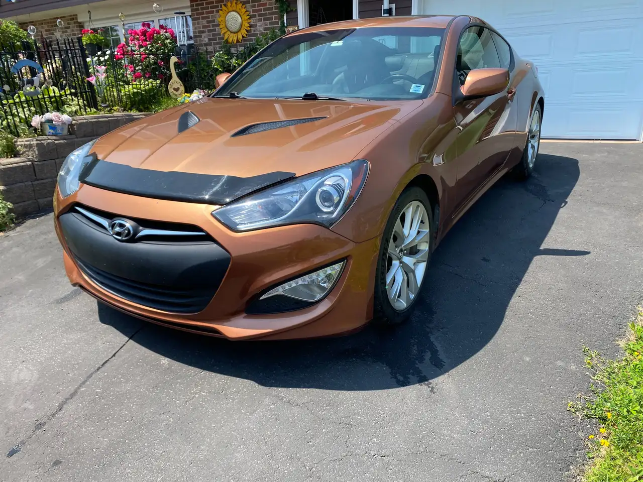 Hyundai Genesis Coupe photo Hyundai Genesis Coupe