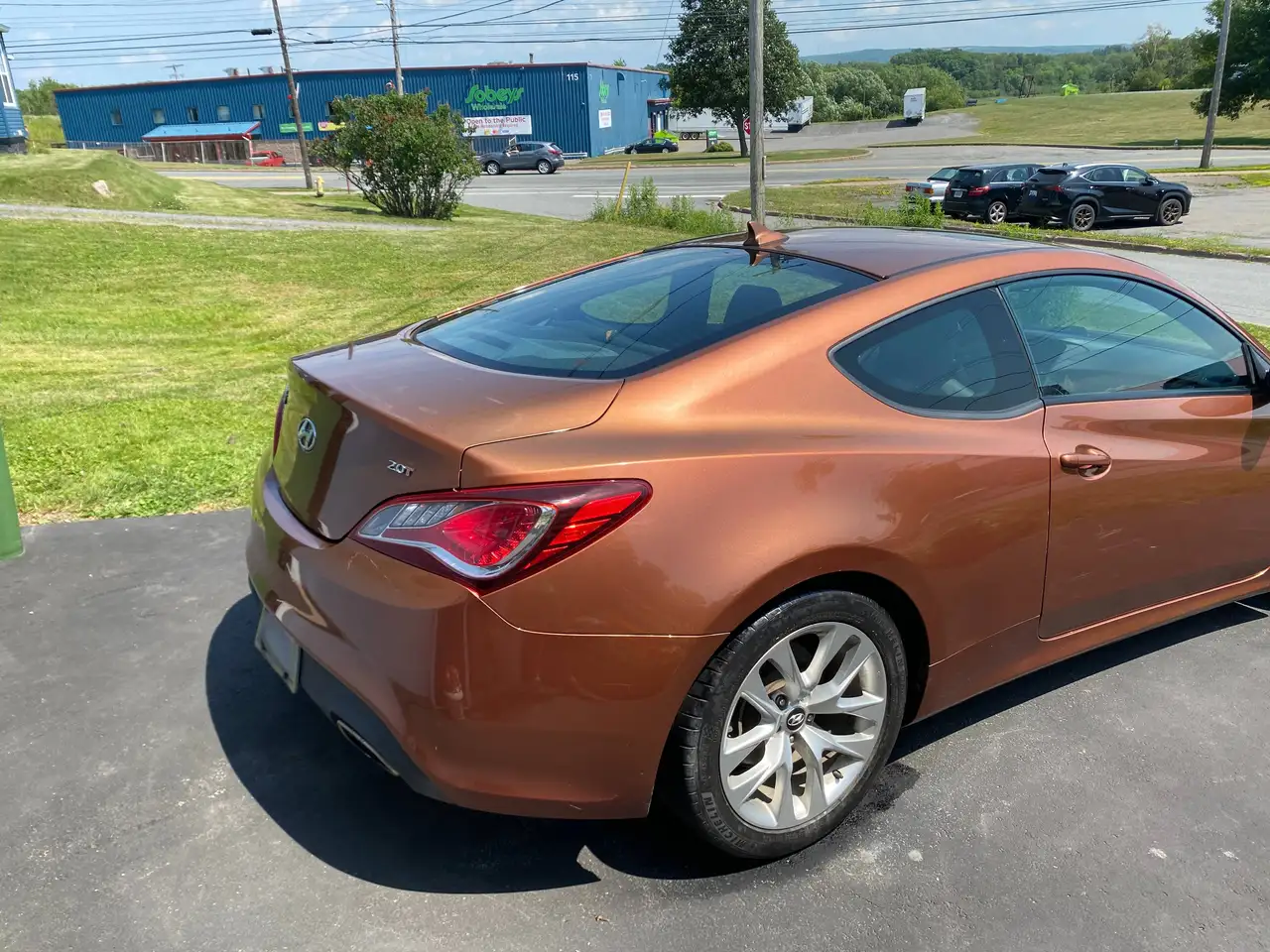 Hyundai Genesis Coupe photo Hyundai Genesis Coupe
