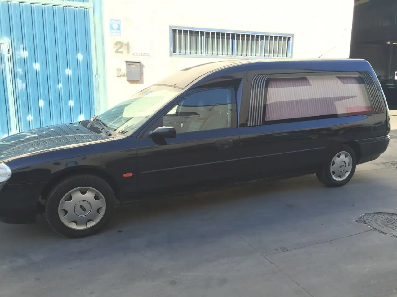 Ford Mondeo 2.0i 16v Ghia, foto 2