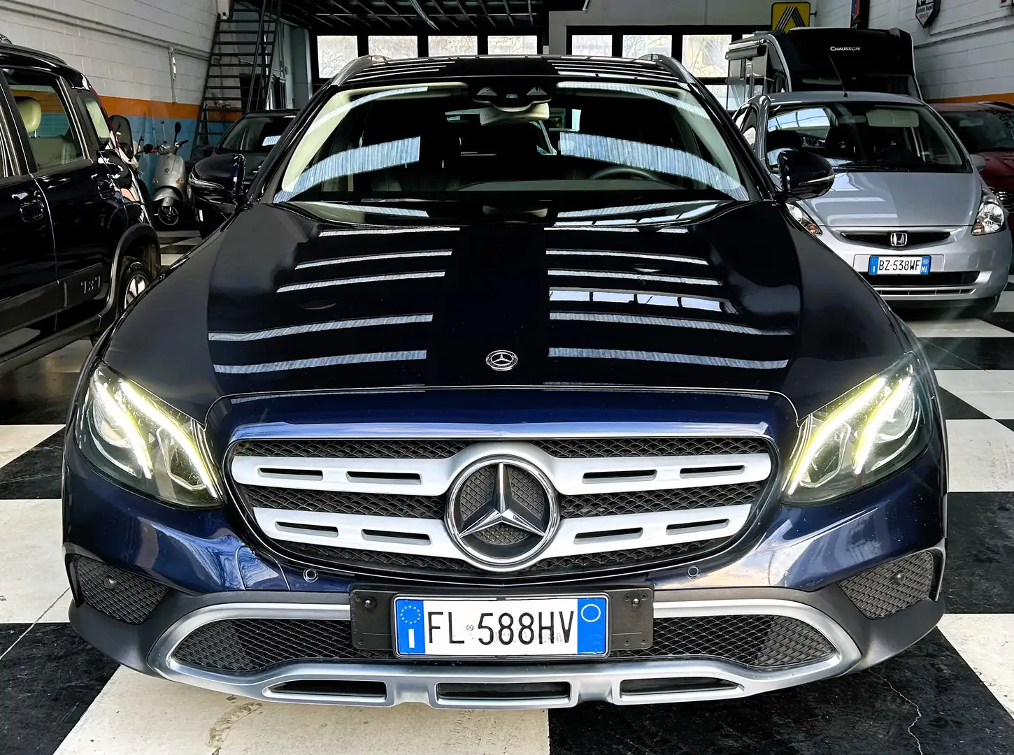 Mercedes-Benz E 220 Classe E SW All-Terrain d Premium 4matic auto Blau - 2
