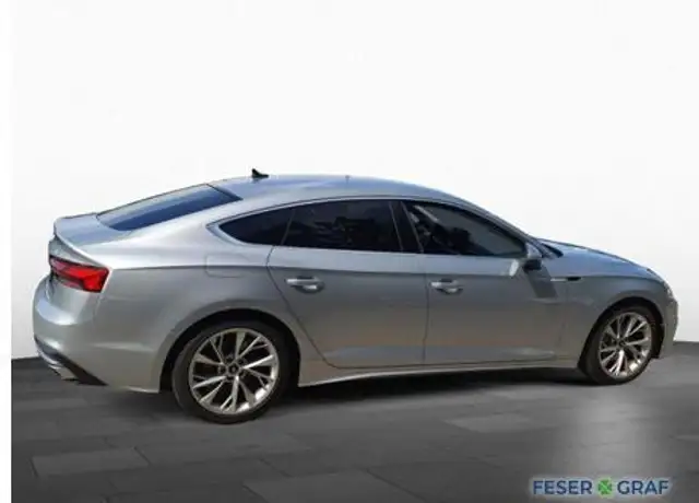 Audi A5 view 3