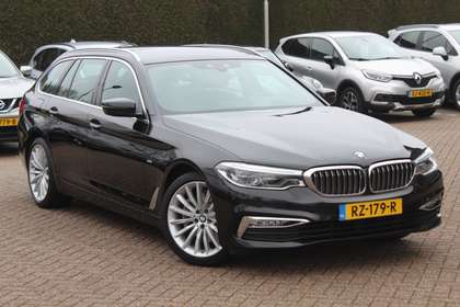 BMW 530 5-serie Touring 530i High Exe. / Head-up / 19'' /
