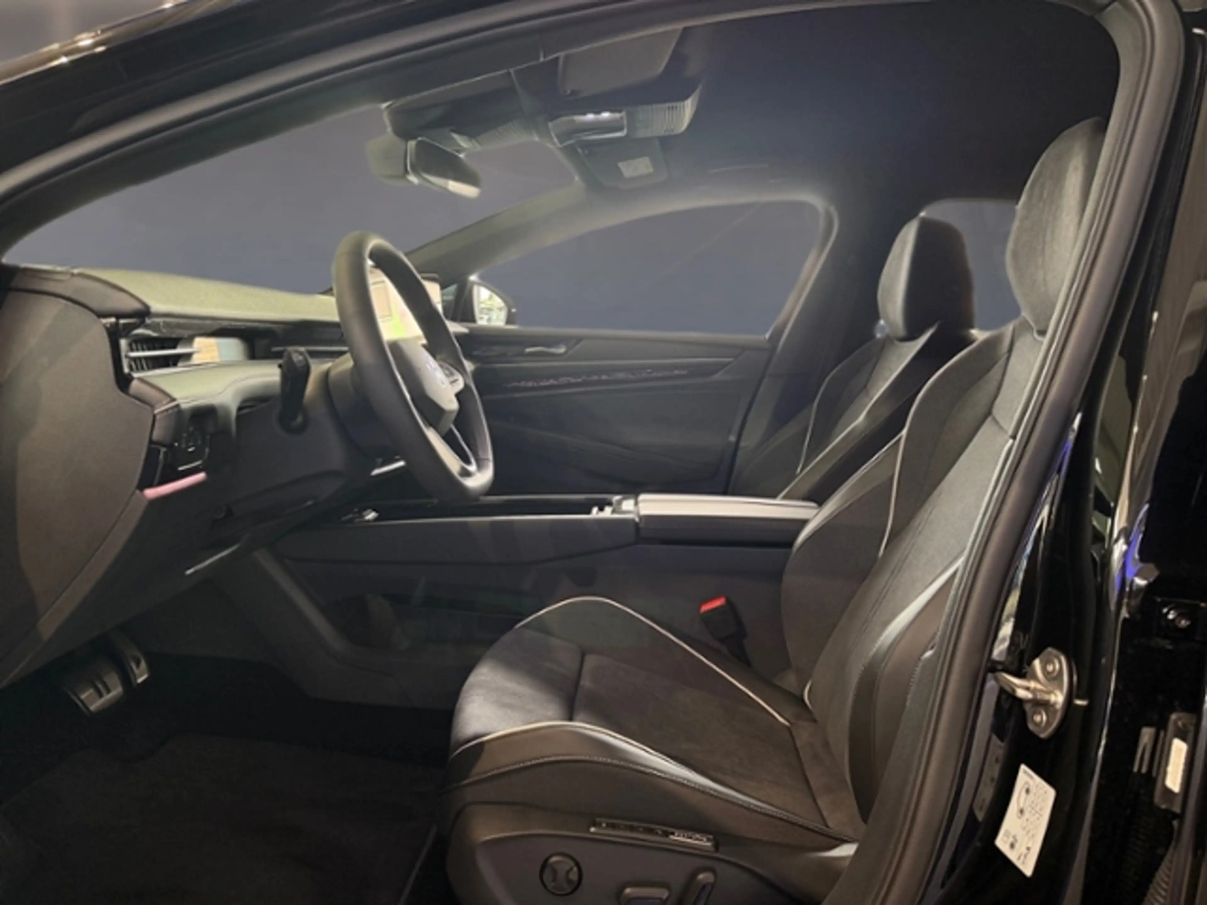 Volkswagen ID.7 Tourer Pro S 210 kW (286 PS) 86 kWh — photo 11