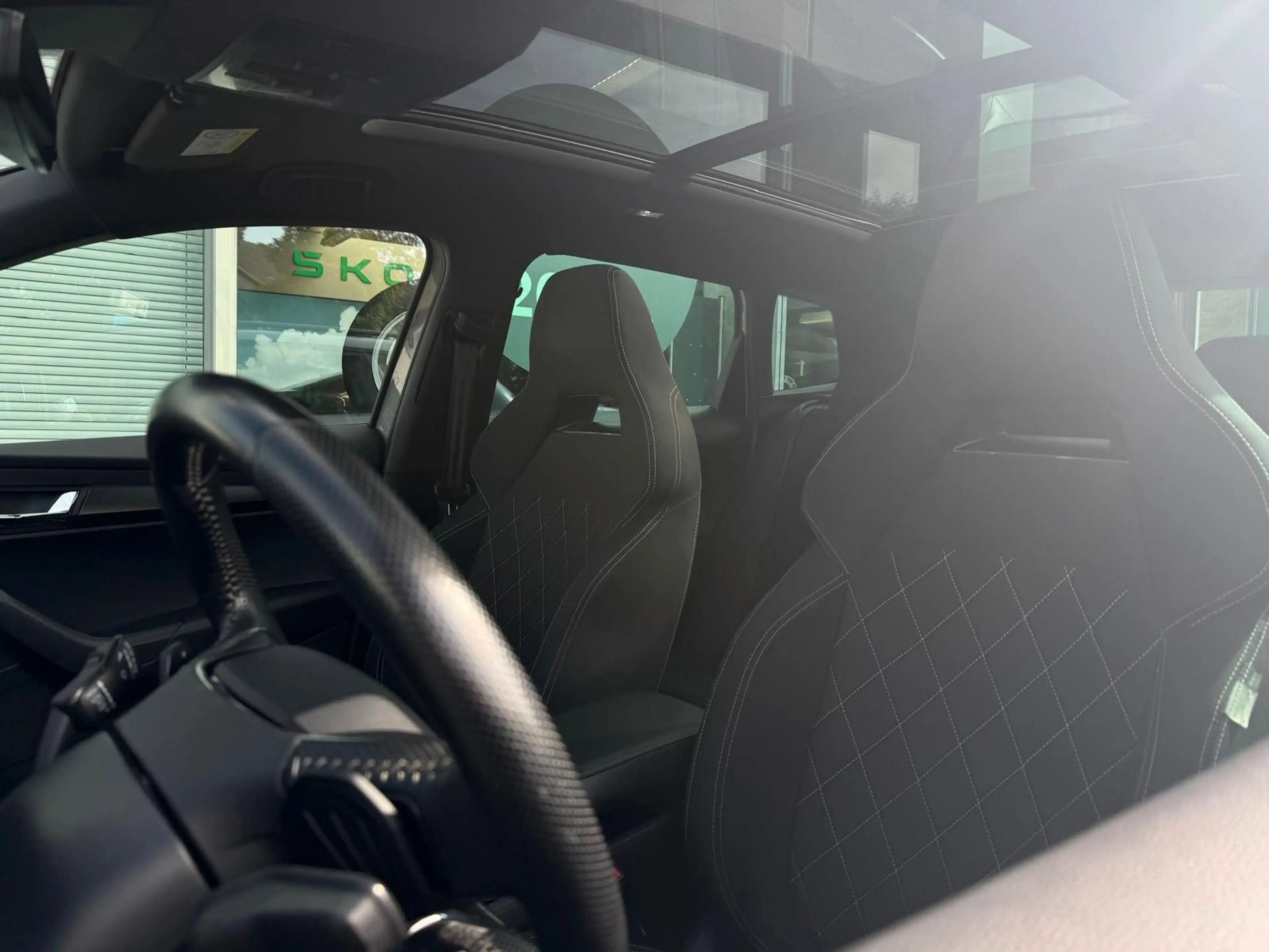 Skoda Karoq Sportline — photo 3