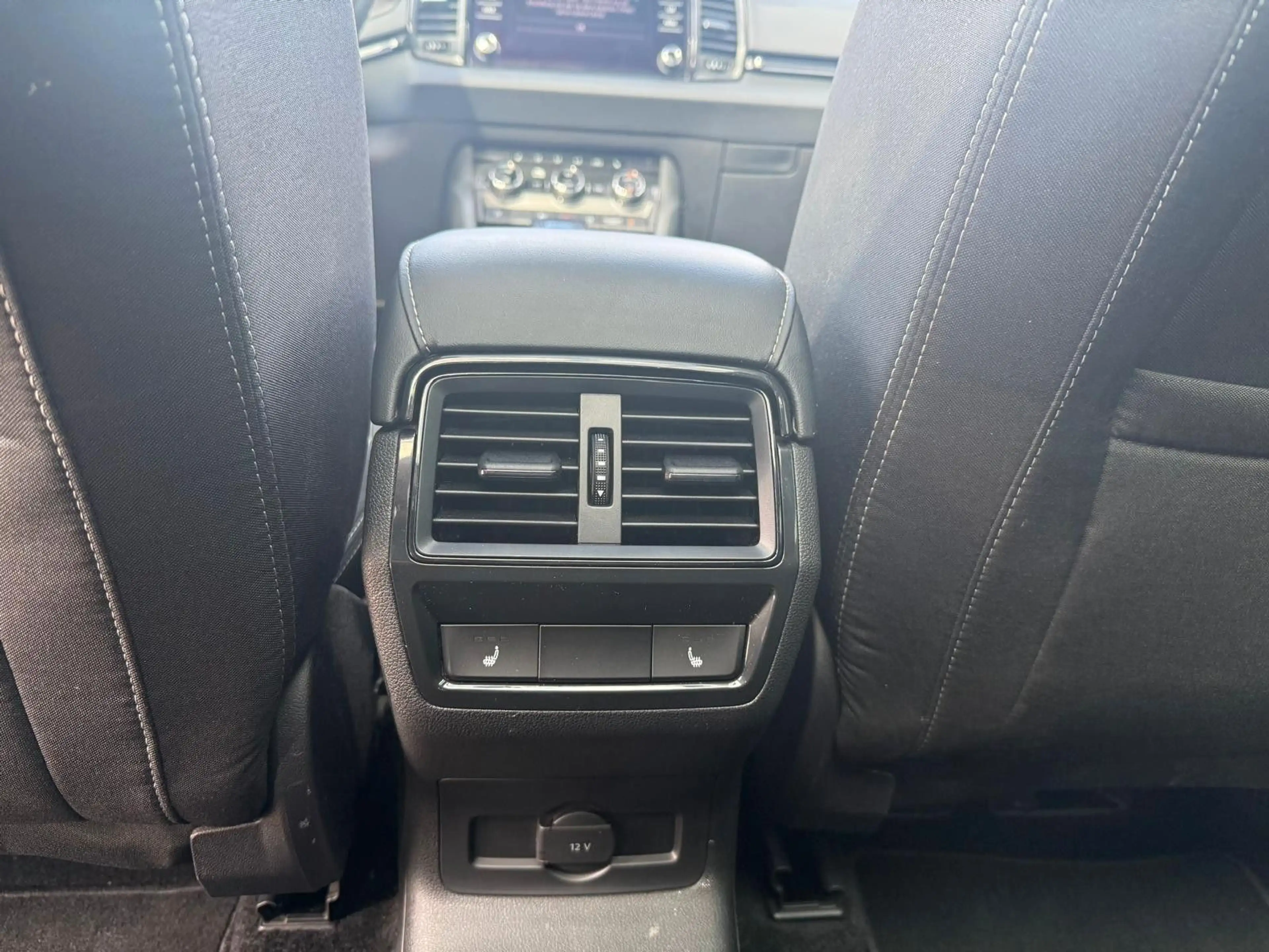 Skoda Karoq Sportline — photo 11