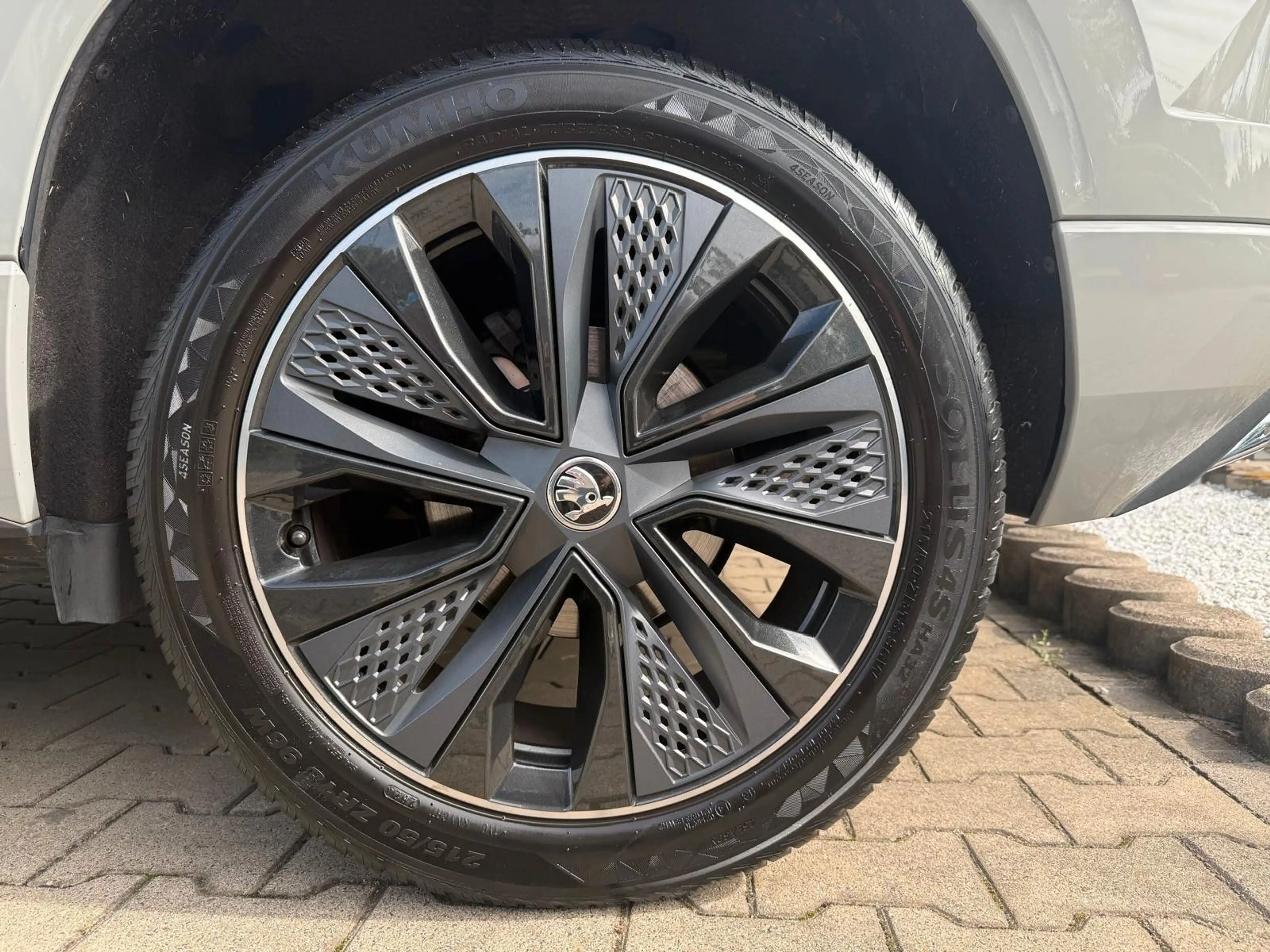 Skoda Karoq Sportline — photo 16