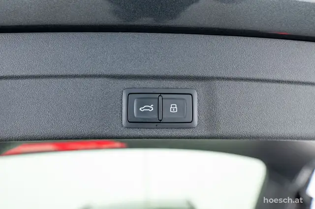 Audi A6 view 9