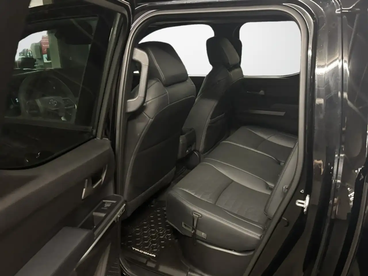 Toyota Tacoma снимка Toyota Tacoma
