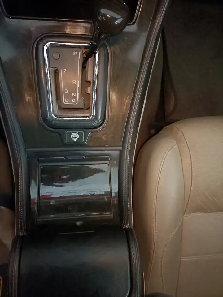 Jaguar XJ6 3.2 Daimler auto, foto 8