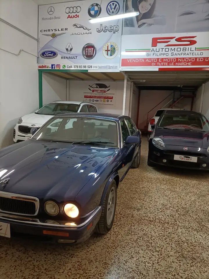 Jaguar XJ6 3.2 Daimler auto, foto 2
