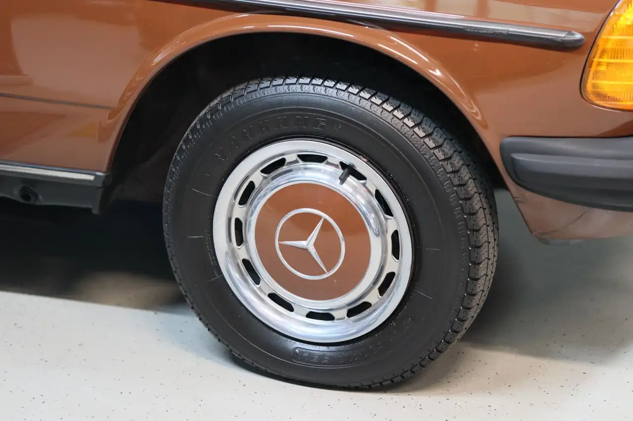 Mercedes-Benz 200 W123 DIESEL *AUTOMATIK* H ZULASSUNG *, foto 8