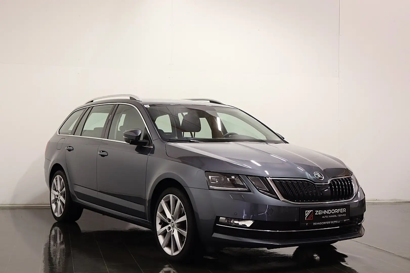 Skoda Octavia Combi 2,0 TDI Style Limited DSG / LED / Mirror ... Grau - 2