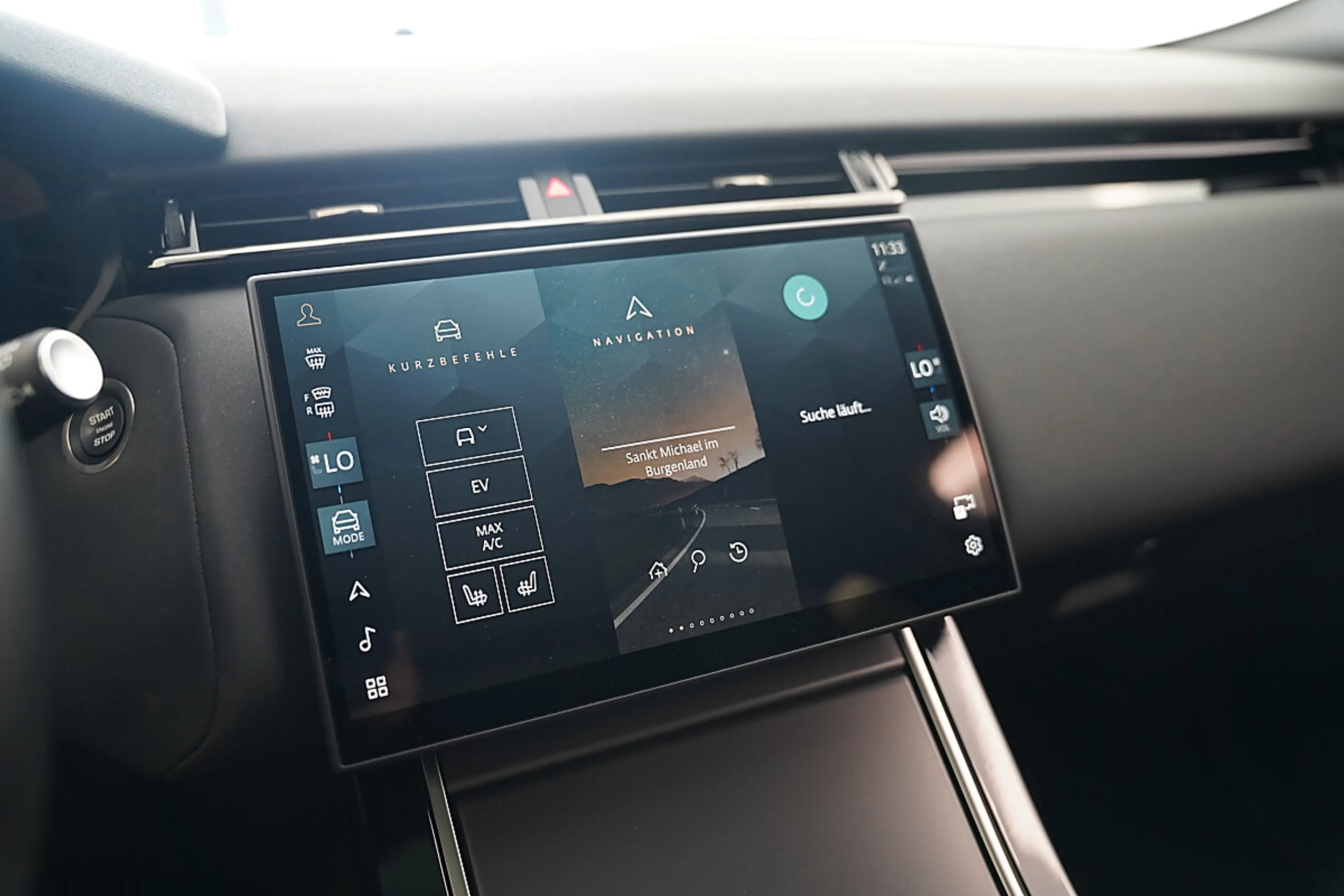 Land Rover Range Rover Velar Dynamic SE P400e — photo 13