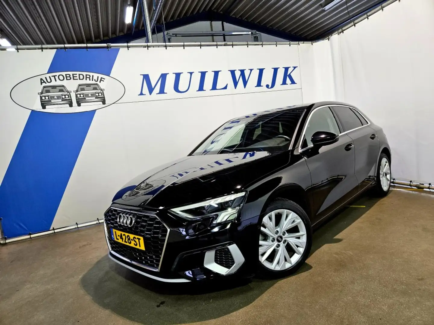 Audi A3 Sportback 30 TFSI Advanced Edition / Automaat / Vi Schwarz - 2