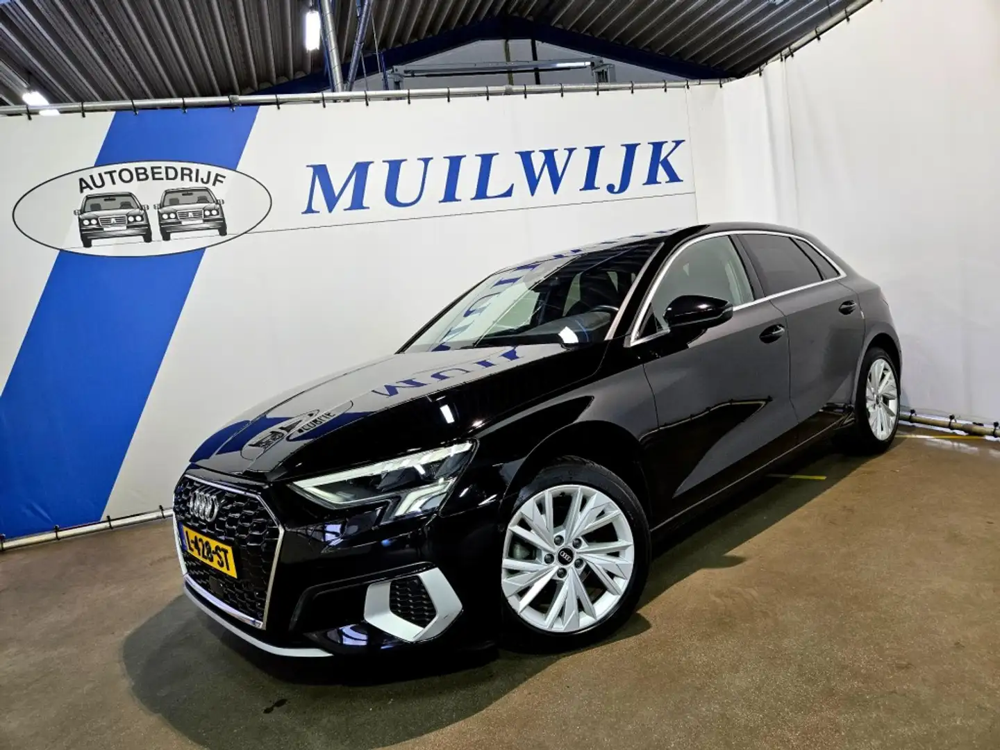 Audi A3 Sportback 30 TFSI Advanced Edition / Automaat / Vi Schwarz - 1