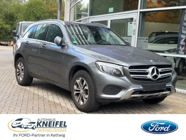 Mercedes-Benz GLC 250 4Matic Luftfederung AD AHK-klappbar El. Panodach N