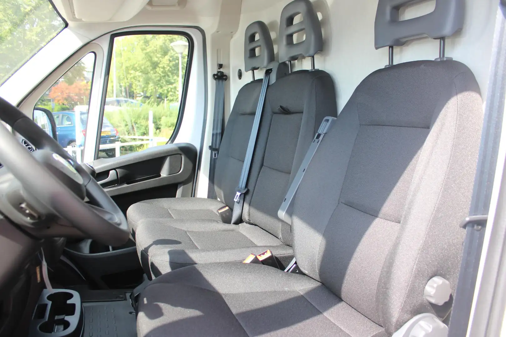 Fiat Ducato 33 2.2 MultiJet 140PK L3H2 | ACHTERUITRIJ CAMERA | Wit - 2