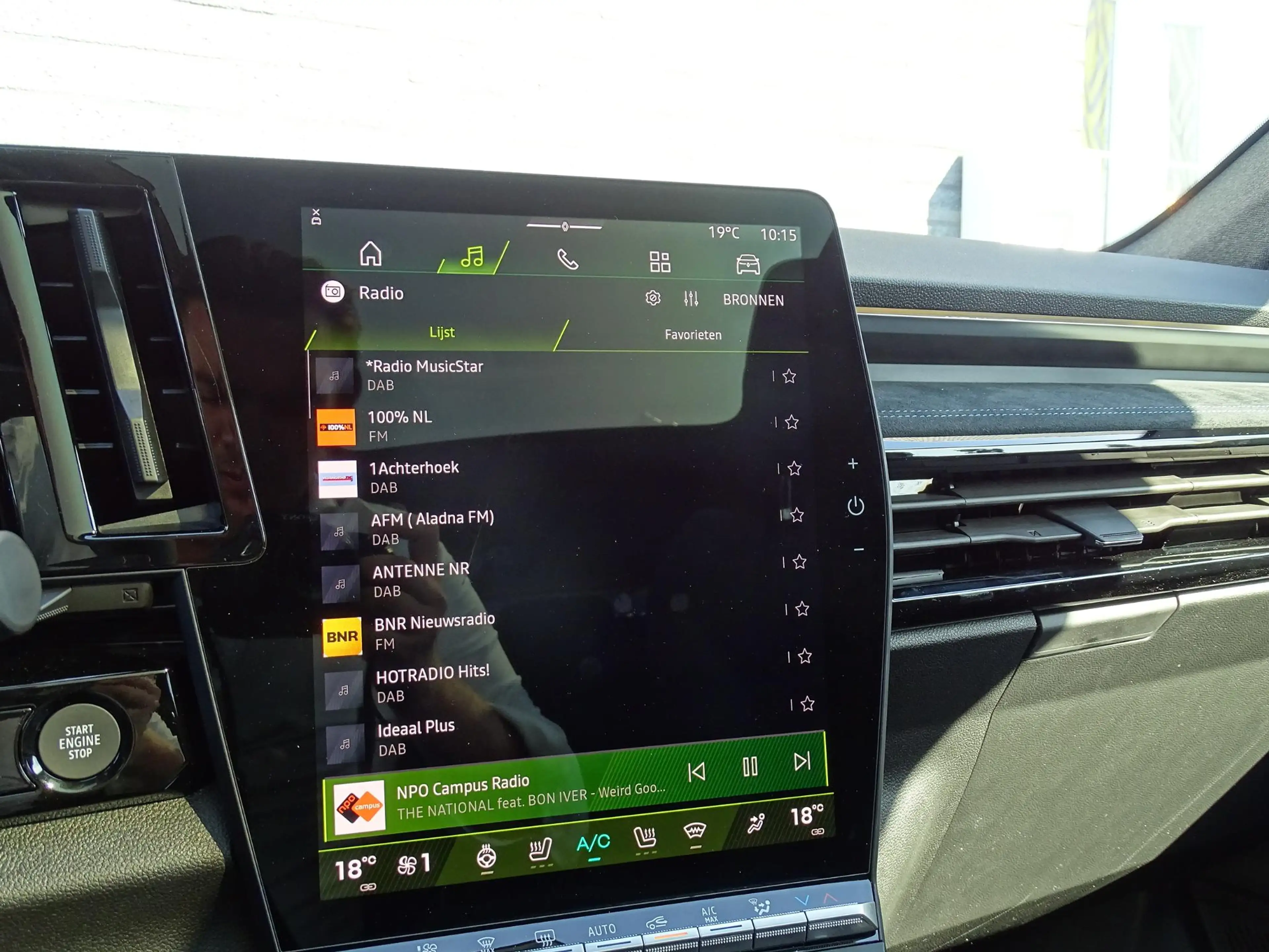 Renault Espace E-Tech full hybrid 200 esprit Alpine 7p. PACK INIT — photo 42