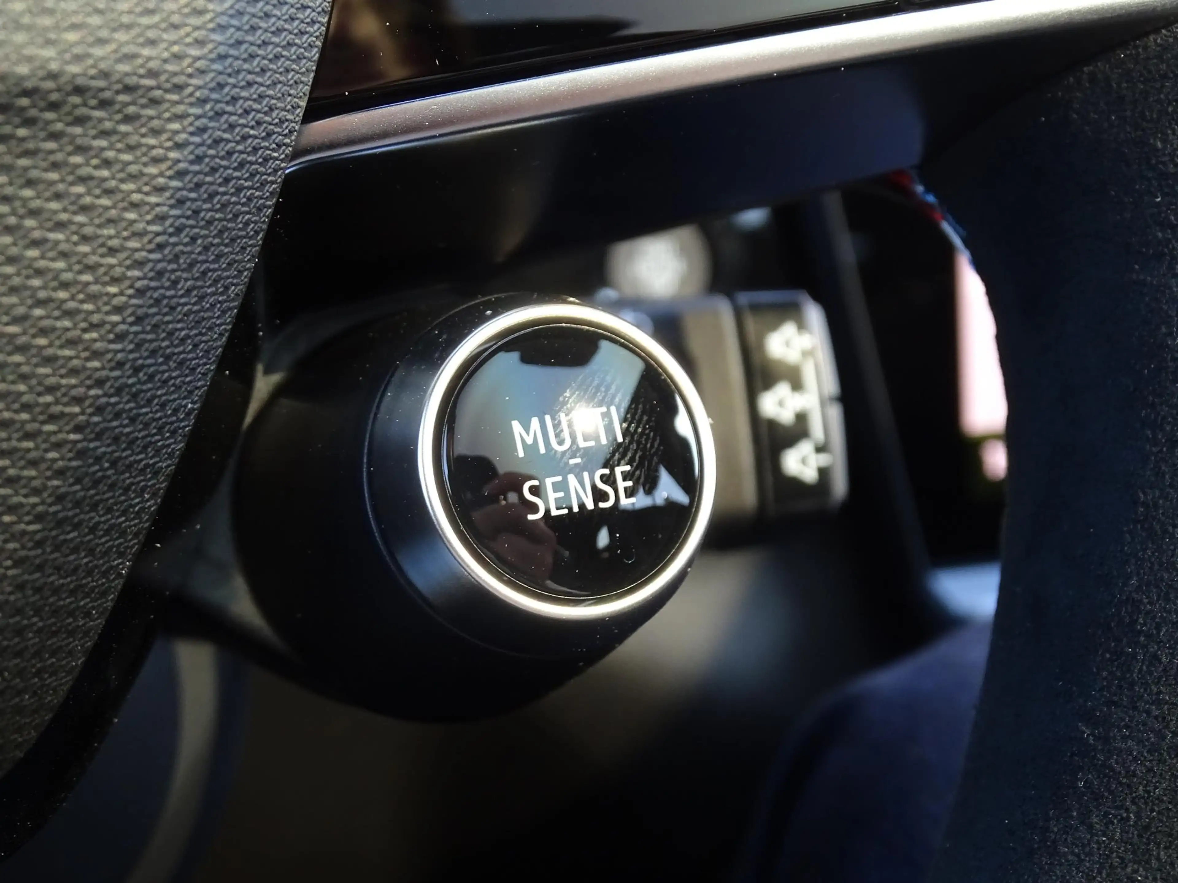 Renault Espace E-Tech full hybrid 200 esprit Alpine 7p. PACK INIT — photo 36