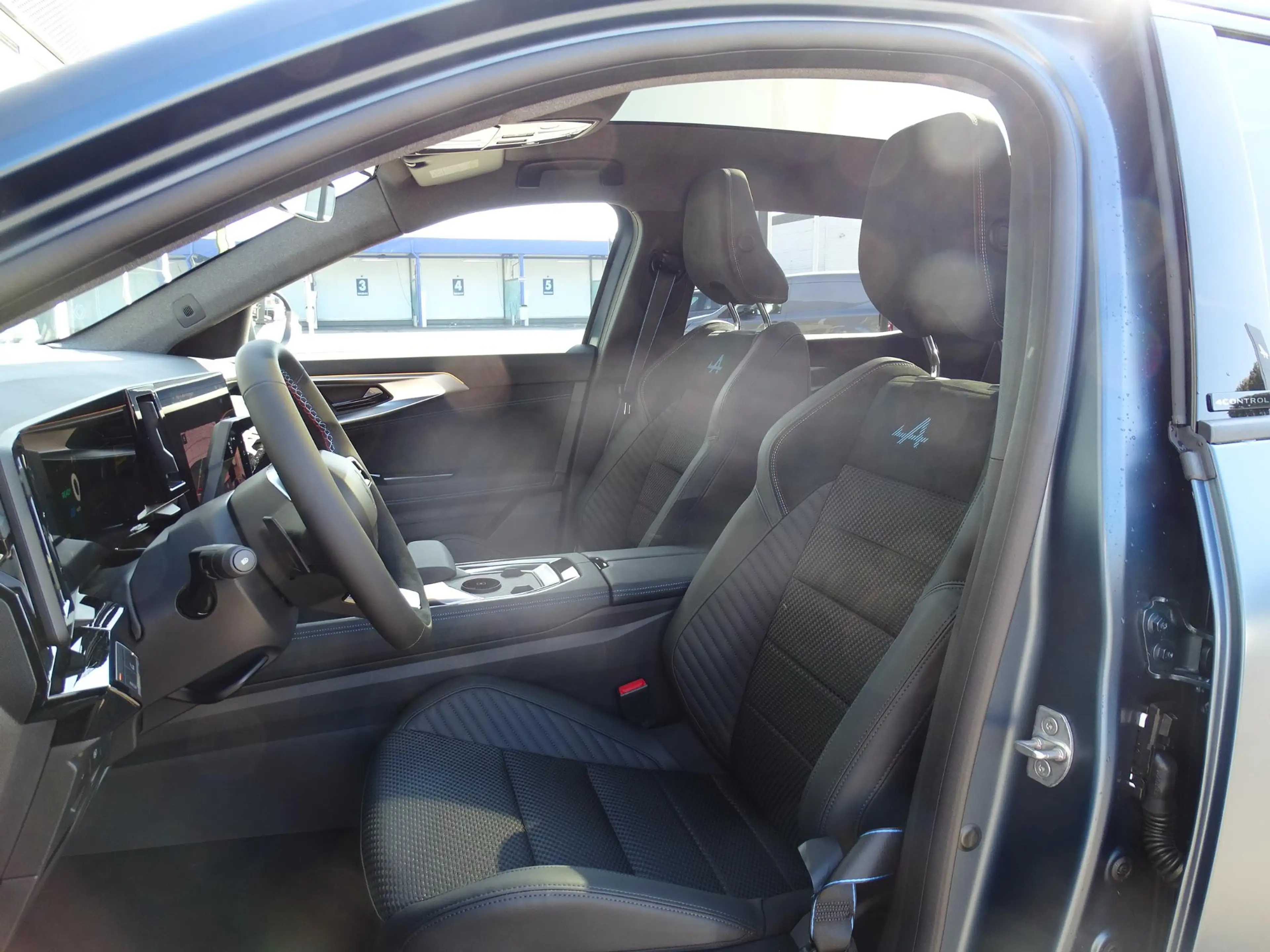Renault Espace E-Tech full hybrid 200 esprit Alpine 7p. PACK INIT — photo 6