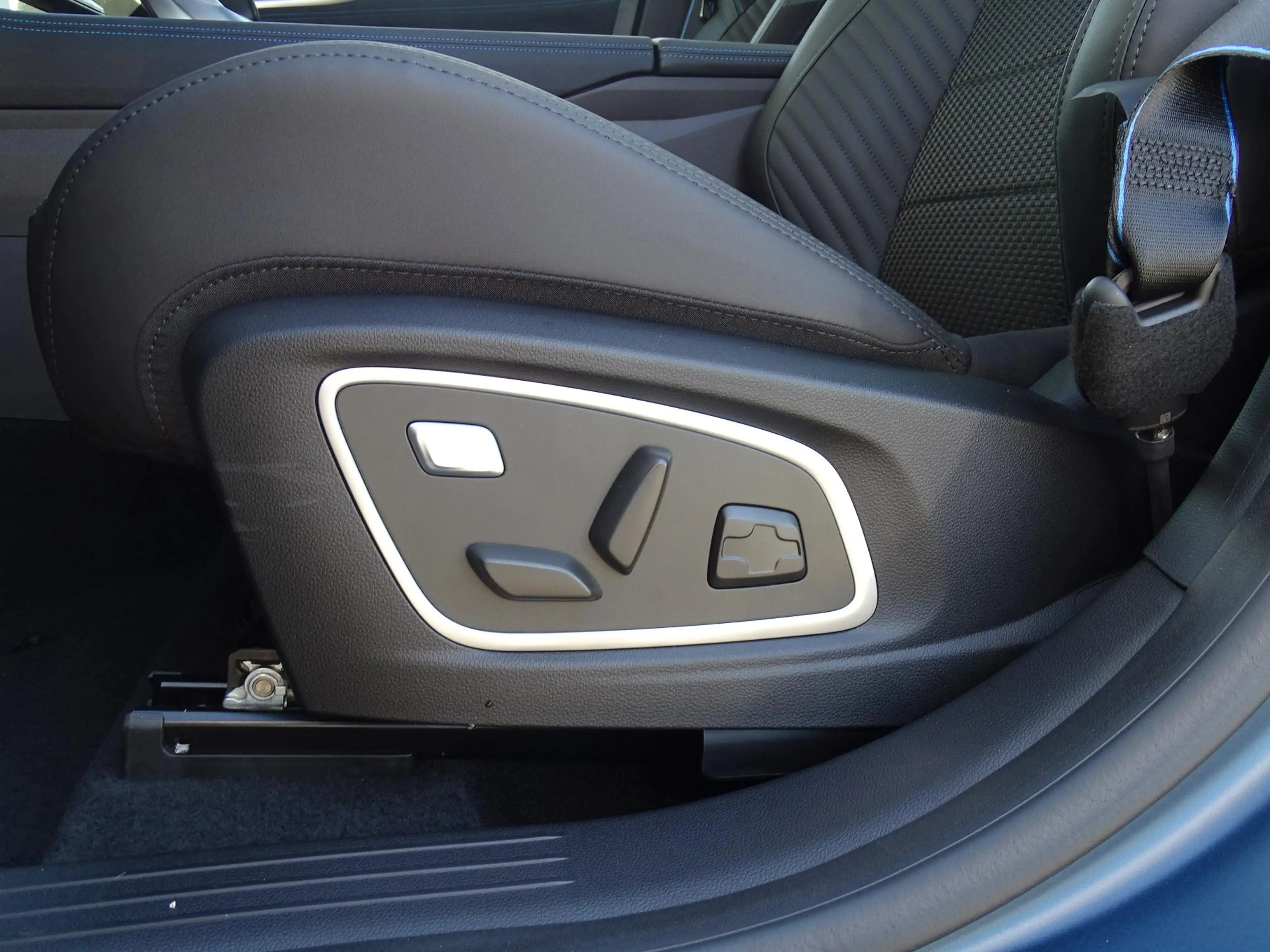 Renault Espace E-Tech full hybrid 200 esprit Alpine 7p. PACK INIT — photo 34