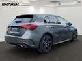 Mercedes-Benz A 180 d AMG Line Aut Gris - thumbnail 4