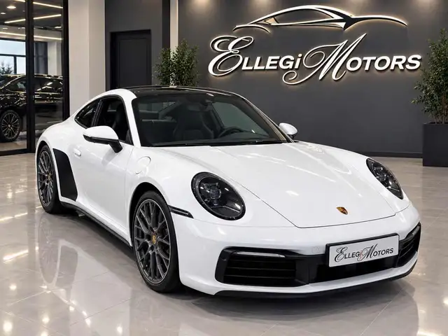 Porsche 911 Carrera