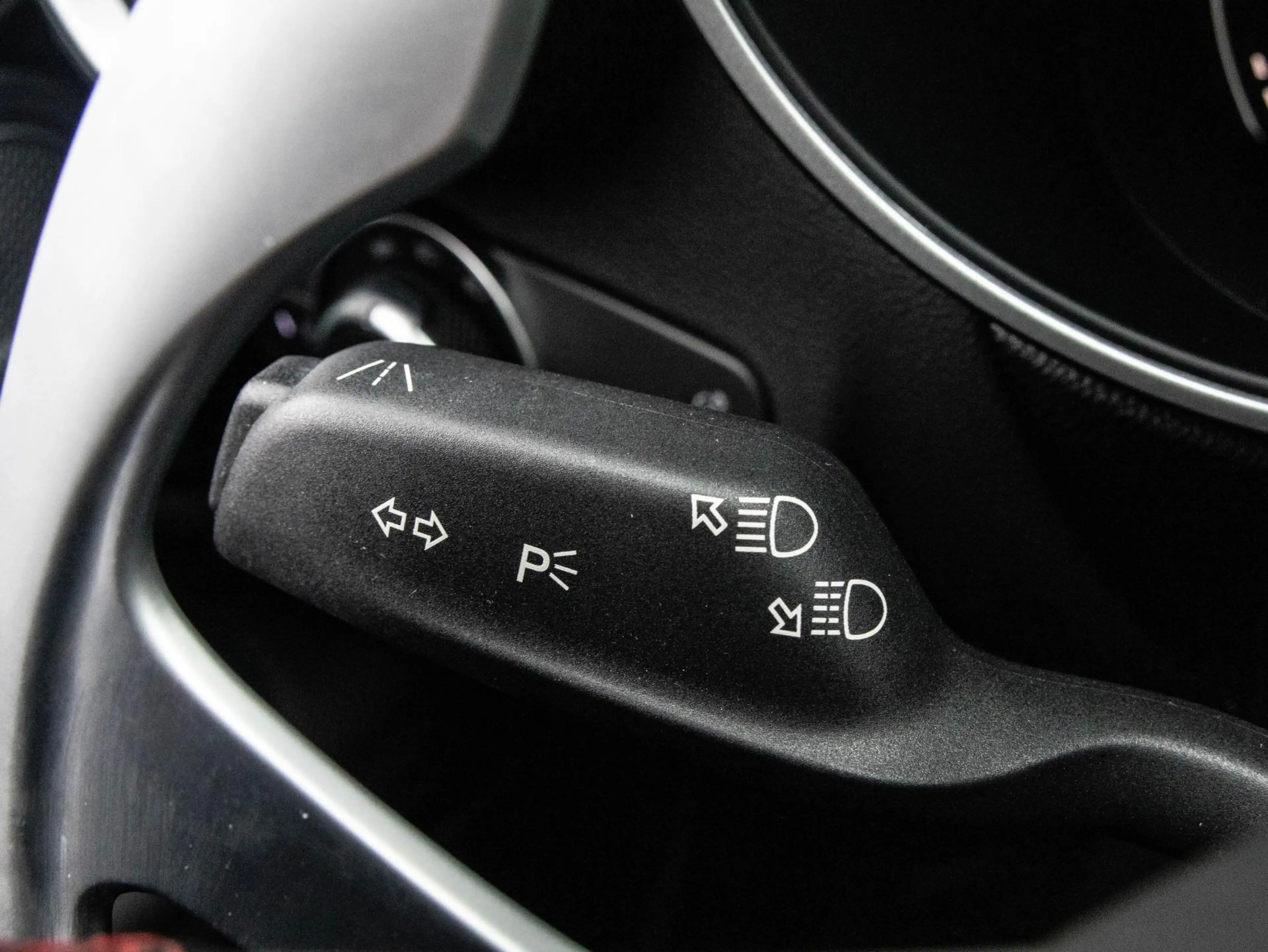 Alfa Romeo Stelvio 2.0 T AWD Estrema | Pano | Quadrifoglio Carbon int — photo 15
