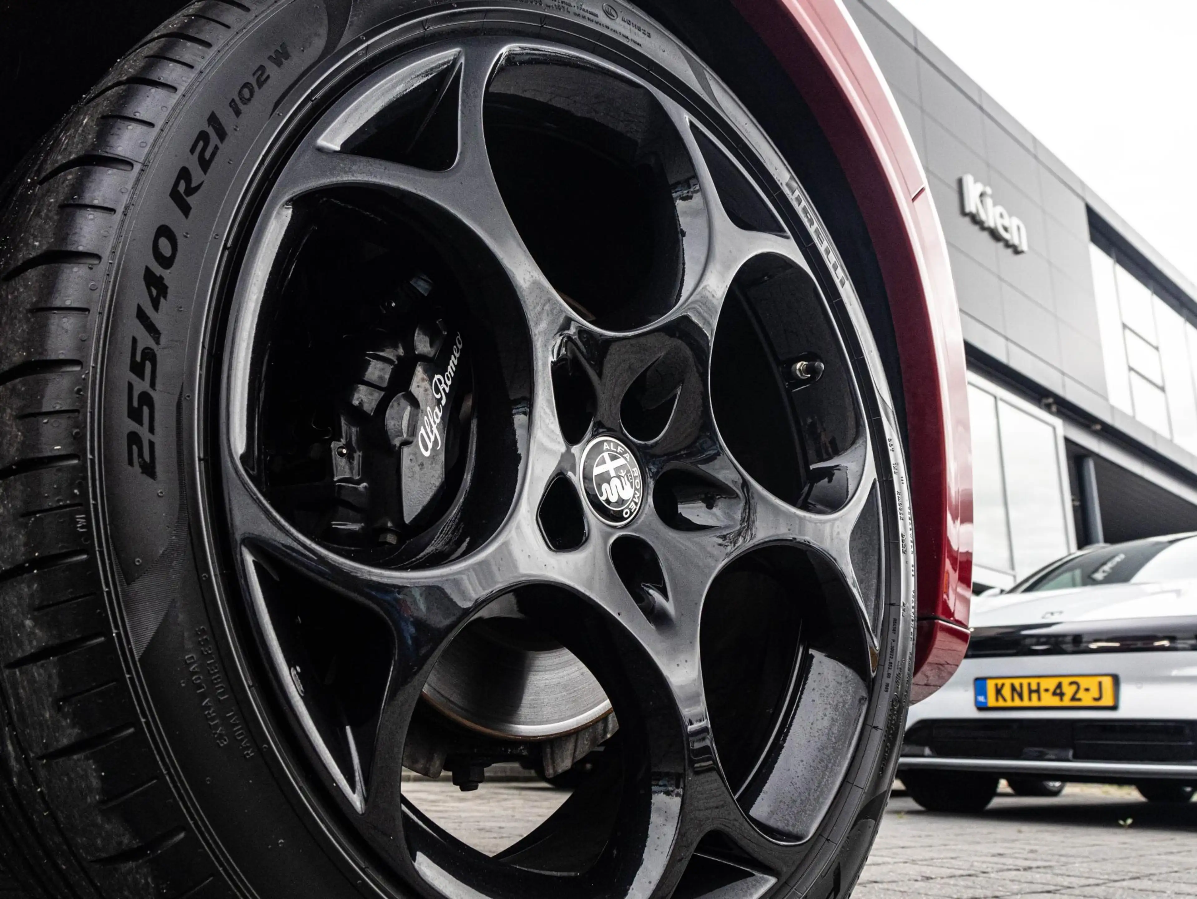 Alfa Romeo Stelvio 2.0 T AWD Estrema | Pano | Quadrifoglio Carbon int — photo 7
