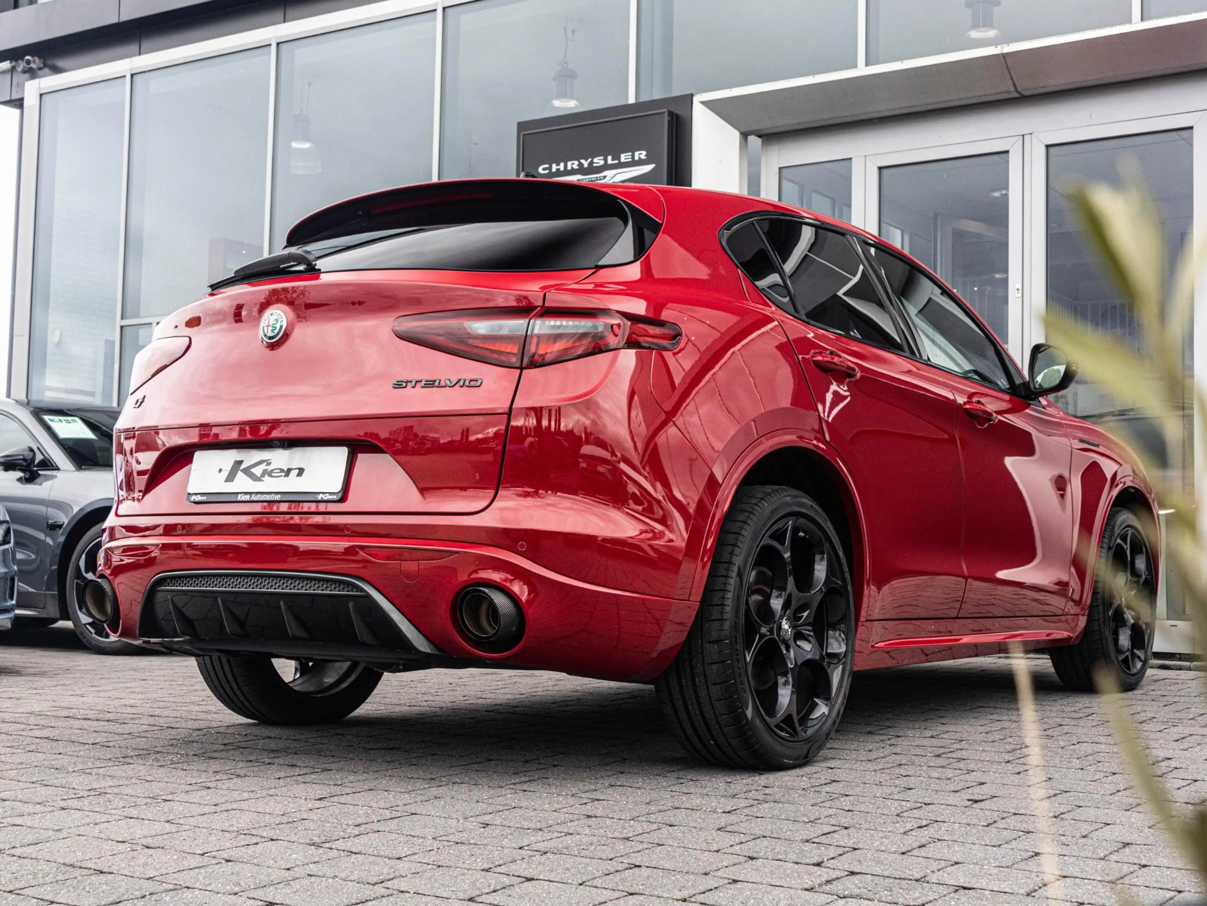 Alfa Romeo Stelvio 2.0 T AWD Estrema | Pano | Quadrifoglio Carbon int — photo 5