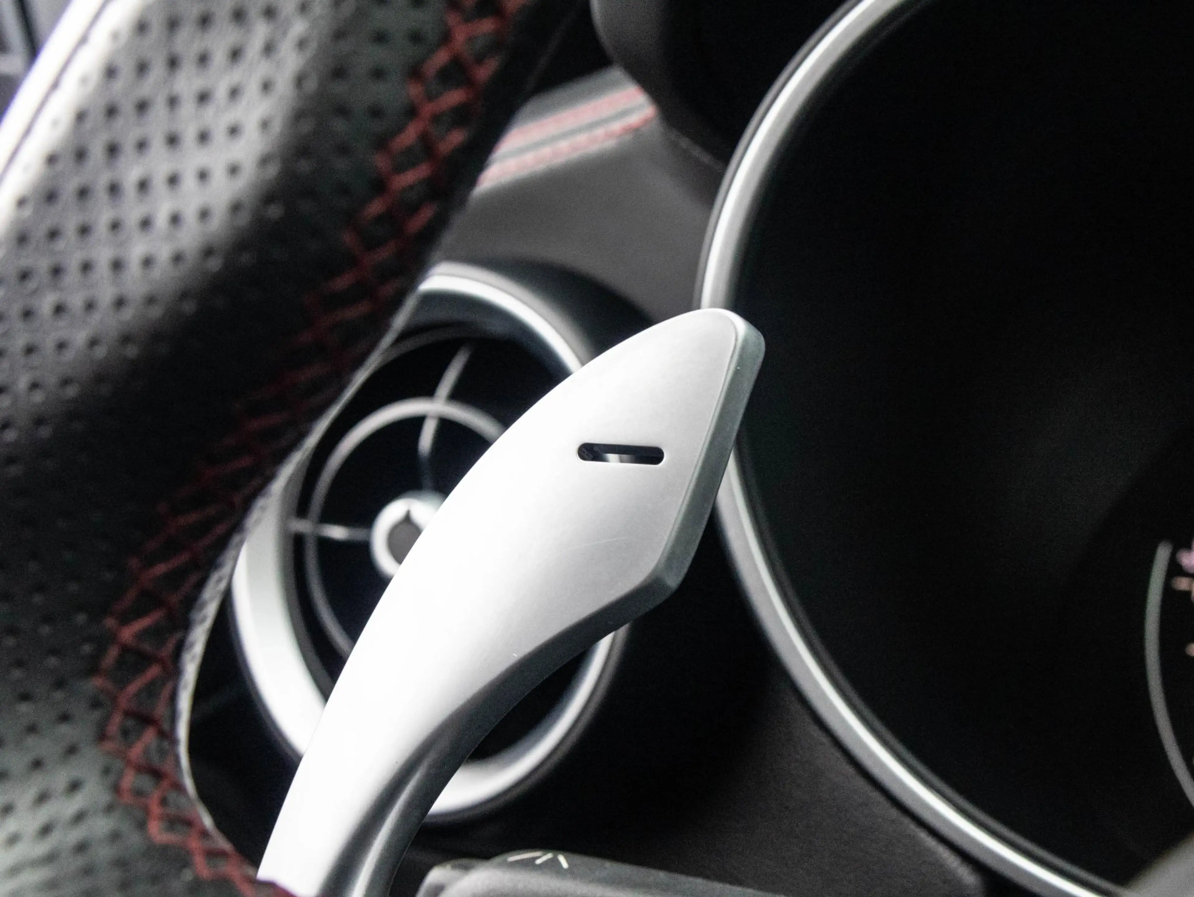 Alfa Romeo Stelvio 2.0 T AWD Estrema | Pano | Quadrifoglio Carbon int — photo 14