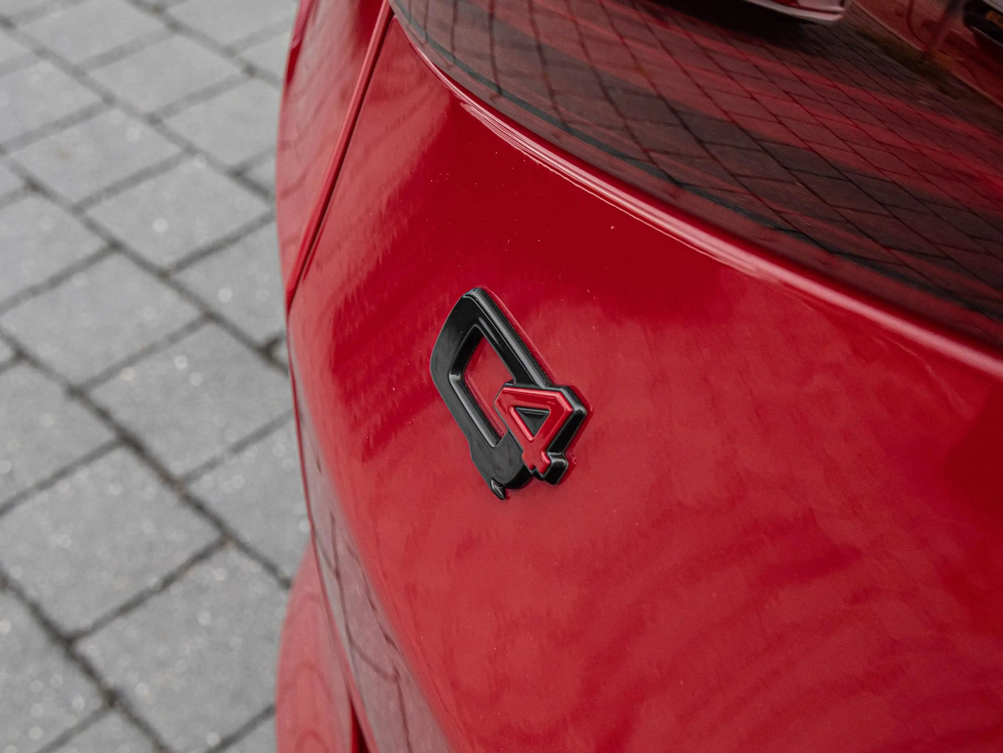 Alfa Romeo Stelvio 2.0 T AWD Estrema | Pano | Quadrifoglio Carbon int — photo 24