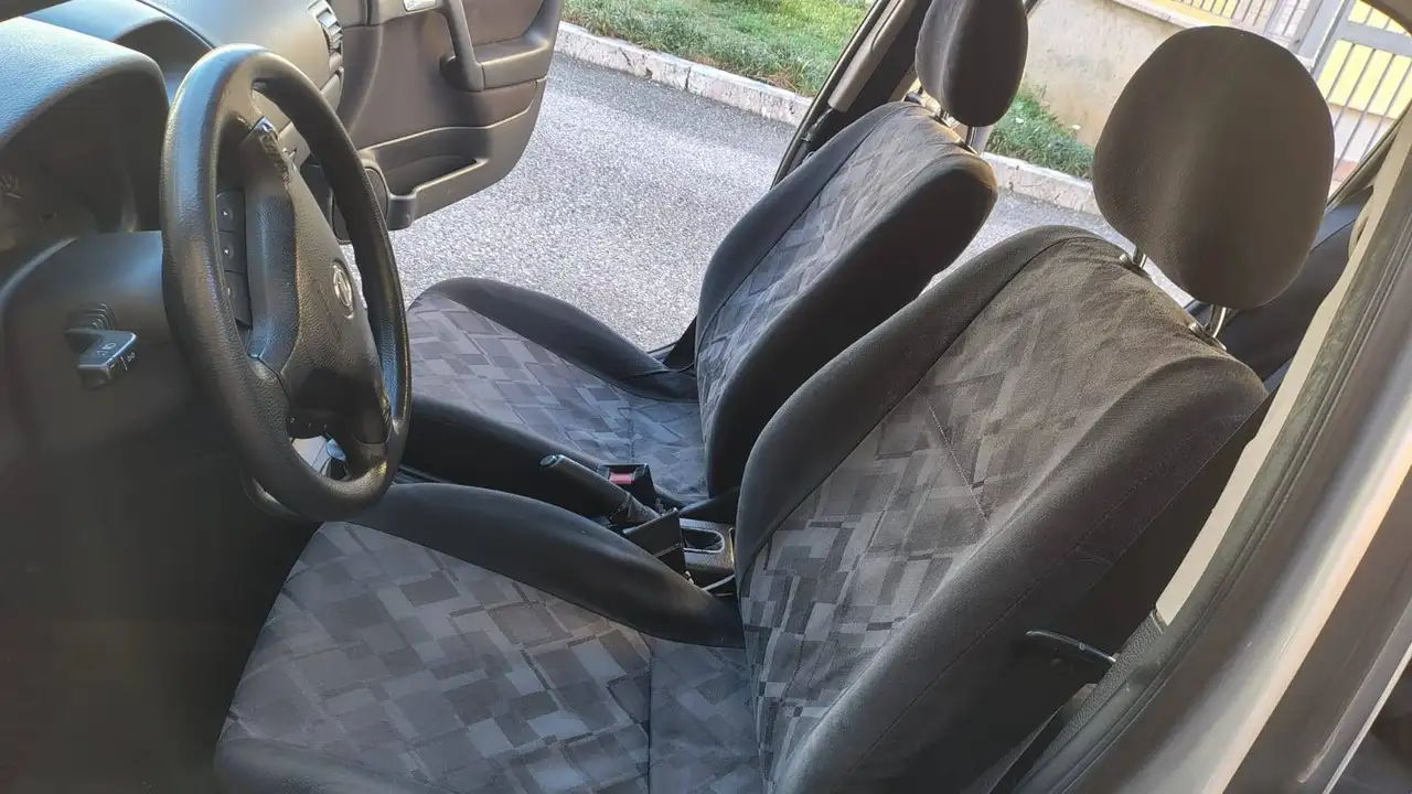 Opel Astra 5p 1.6i 16v CDX, foto 5