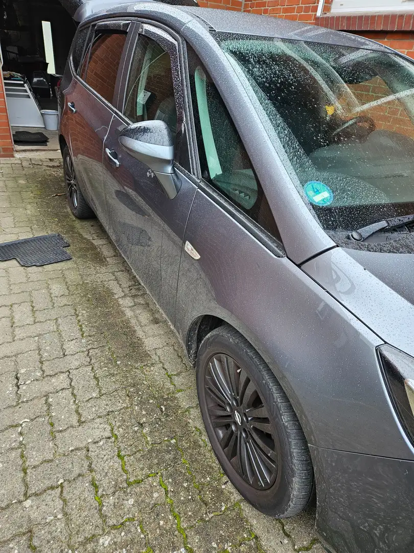 Opel Zafira Tourer Grau - 1