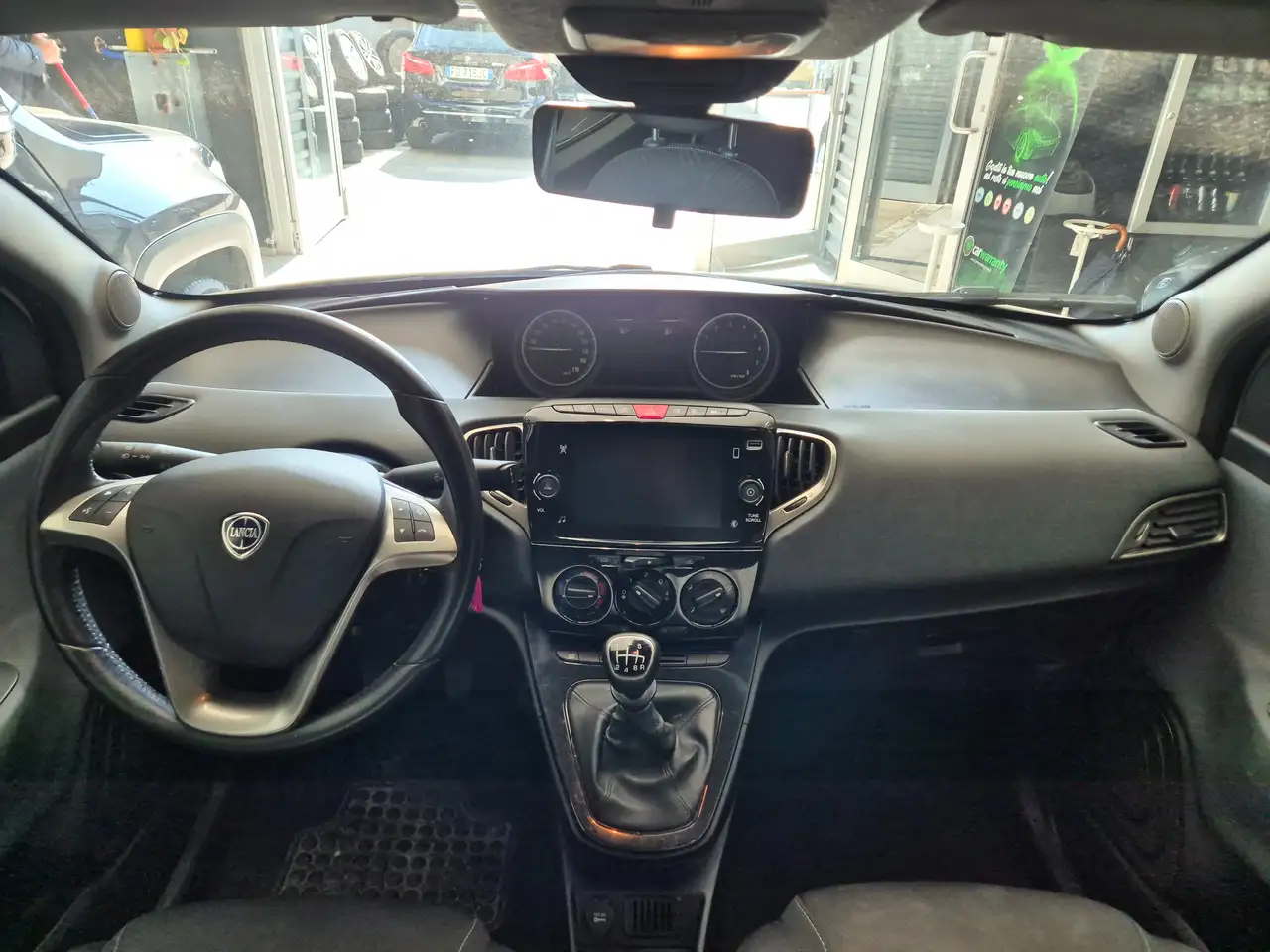 Lancia Ypsilon 2022 — фото 13