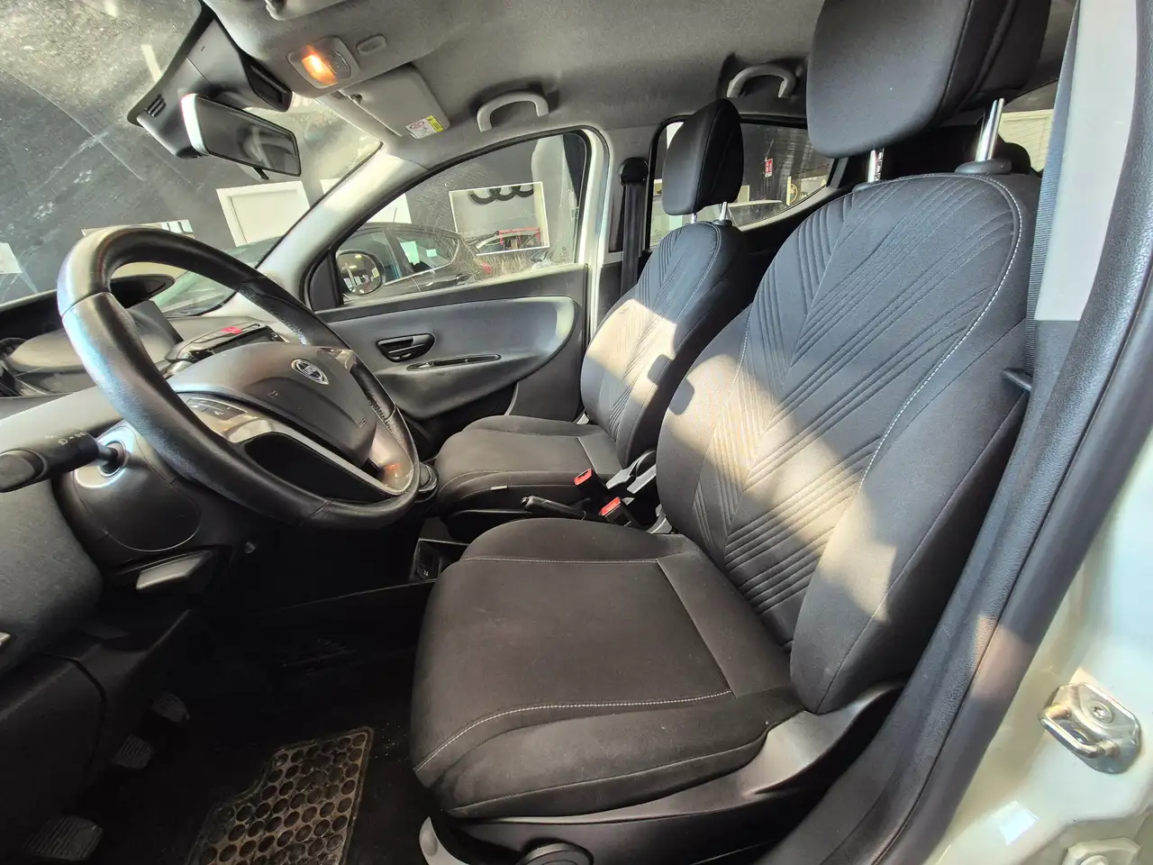 Lancia Ypsilon 2022 — фото 10