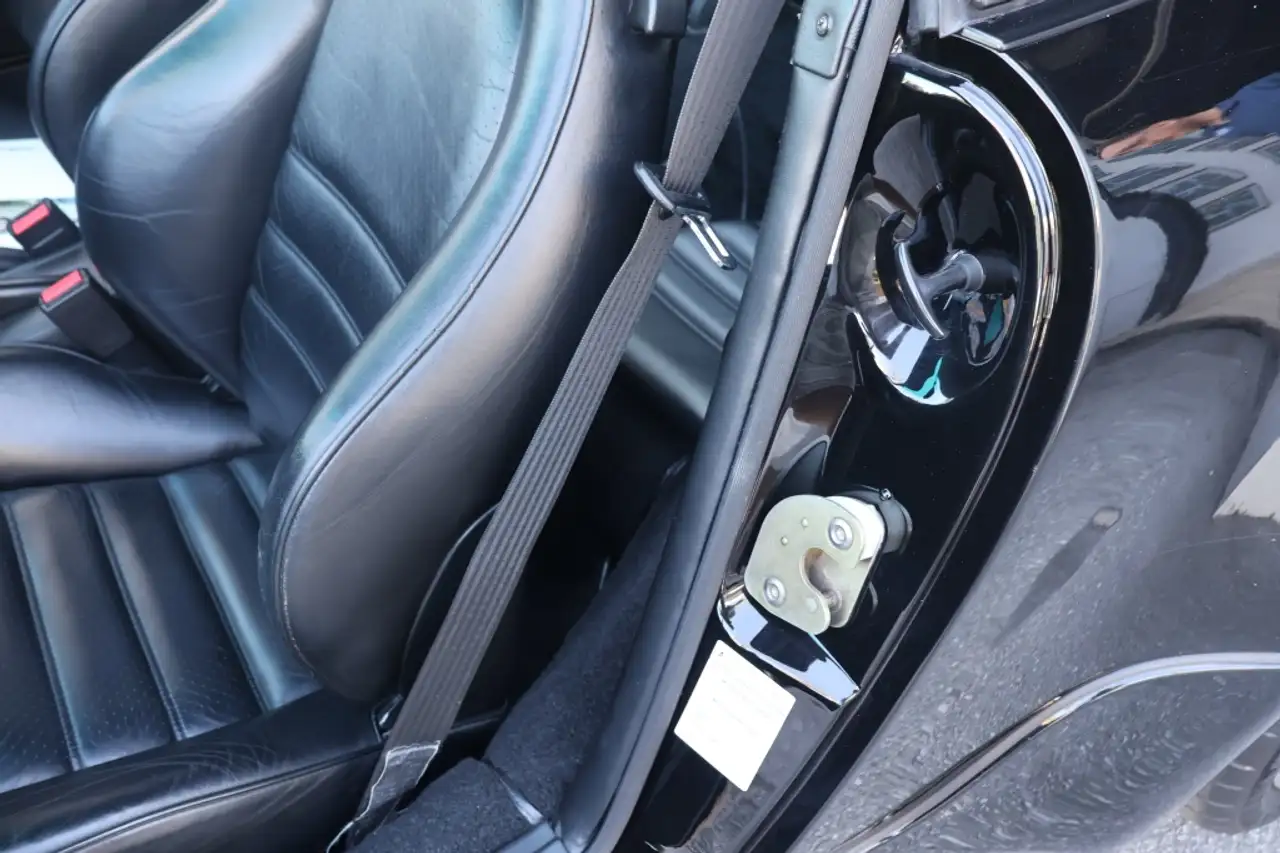 Porsche 911 3.3 Turbo Coupé, foto 12